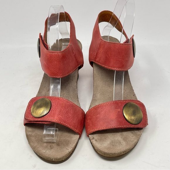 Taos Carousel 3 Wedge Sandals Womens 9 - 9.5 EU 40 Red Leather Ankle Strap - Picture 4 of 16